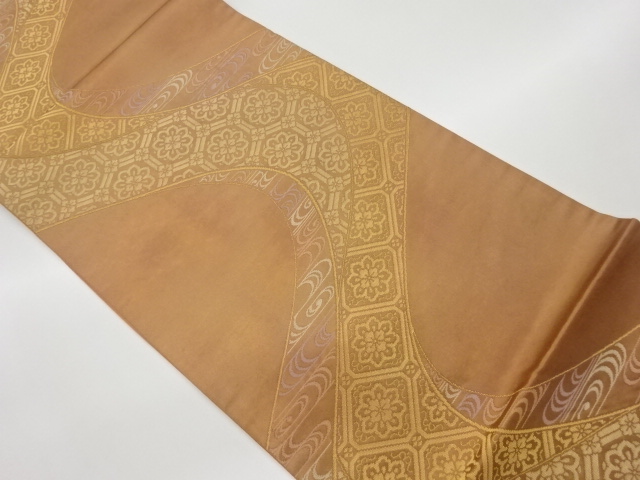 リサイクル　華文に流水・菱・亀甲模様織出し袋帯